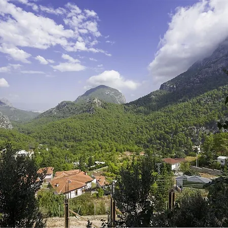 Near Natural Attractions In Apartment *